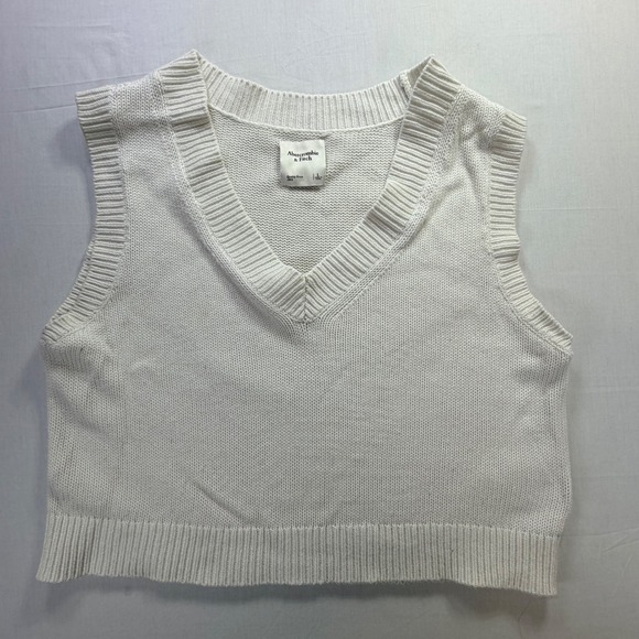 Abercrombie & Fitch Sweaters - Abercrombie & Fitch Woman's Cream Knit V‎ Neck Vest Tank Top Sweater Size L